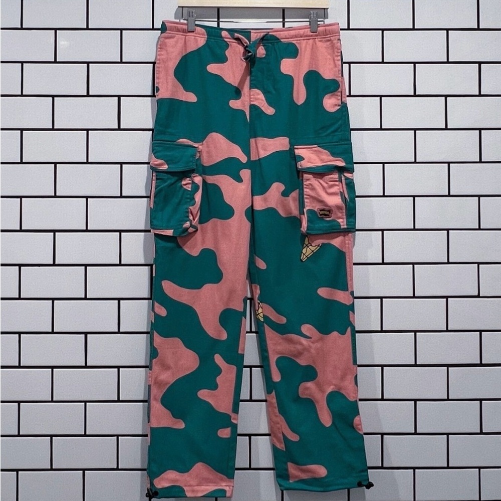 Icecream Men's Teal and Pink Camouflage Cargo Pants